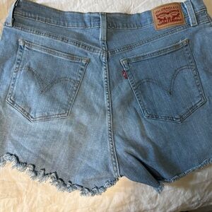 Levi’s high rise shorts 34 waist.  New